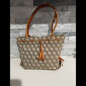 Dooney &Bourke shoulder cloth bag  good condition